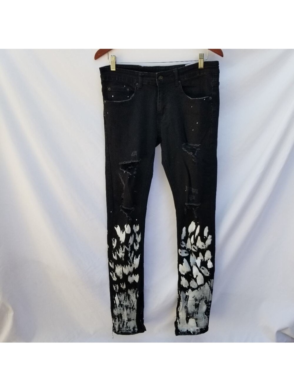 YOUNG & RECKLESS Women's Silver/Black Distressed Metallic Painted Jeans size 29